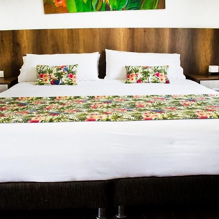Hotel Hacienda Santa Clara 圣罗莎德卡瓦尔 外观 照片