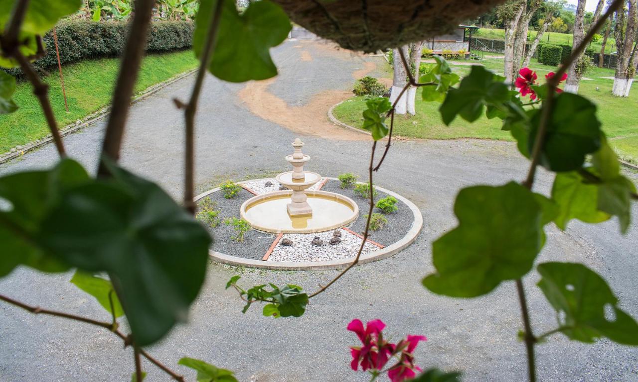 Hotel Hacienda Santa Clara 圣罗莎德卡瓦尔 外观 照片